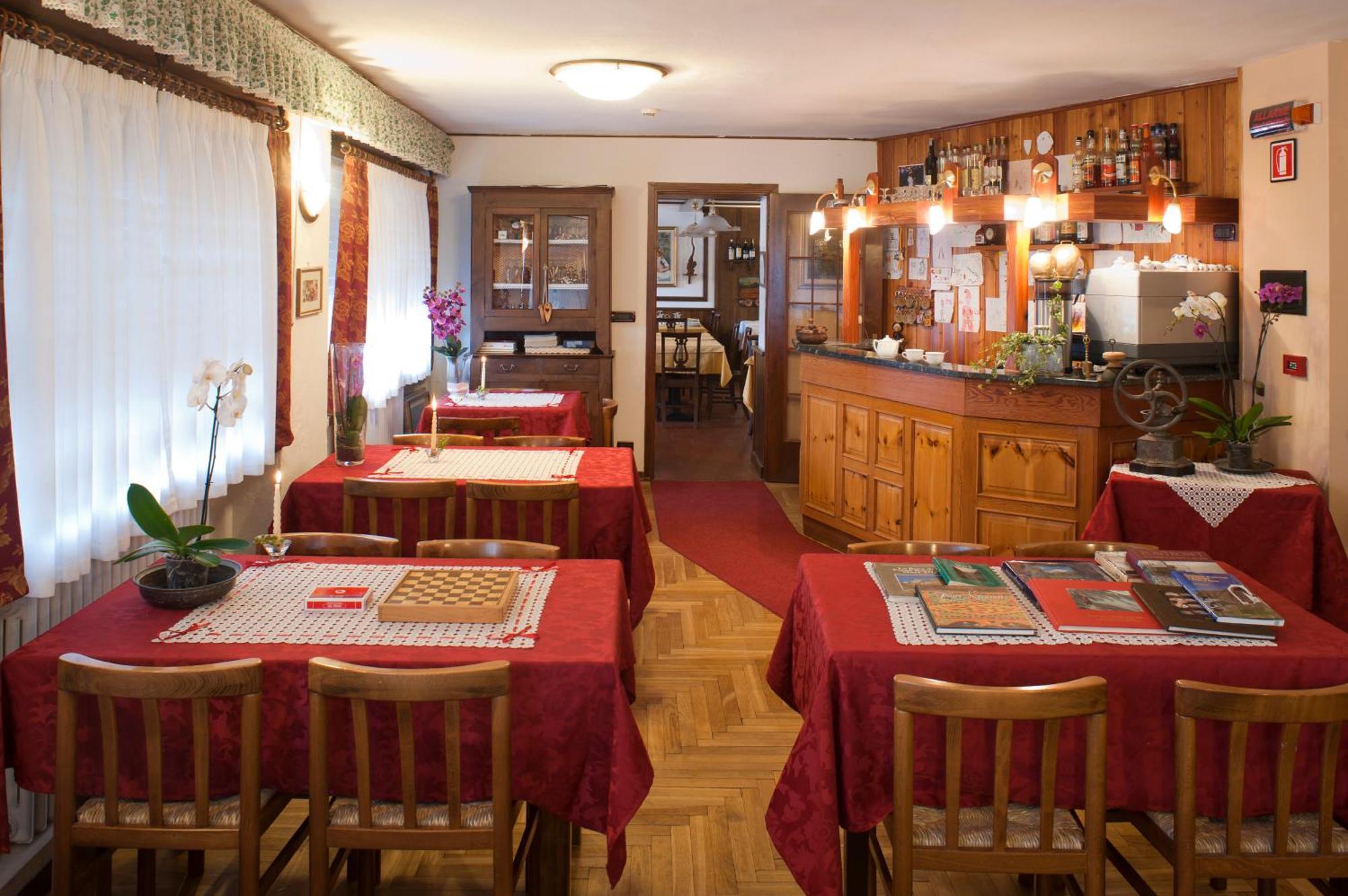 Albergo Castello Da Bonino Champorcher Exterior foto