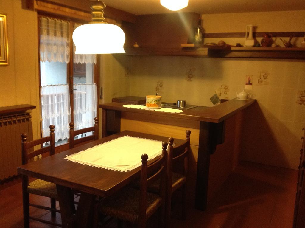 Albergo Castello Da Bonino Champorcher Cameră foto